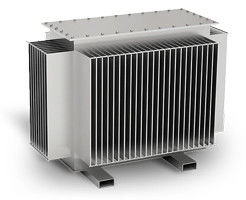 Línea de producción de la aleta del radiador del transformador PLC Panel de control de acero Línea de producción del radiador Alta automatización con servomotores Soldadura de puntos de galería de múltiples cabezas