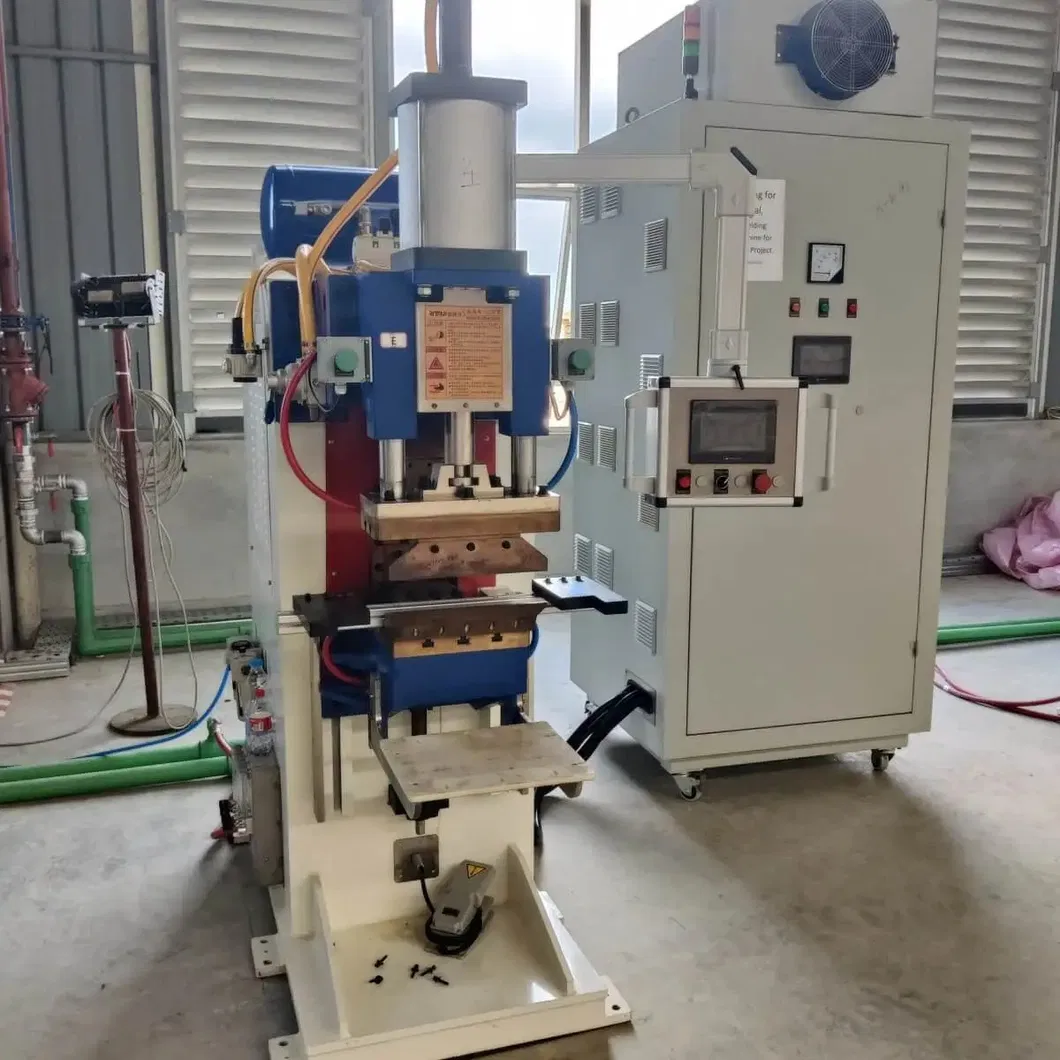 Línea de producción de horno, máquina de soldadura y parrilla para estantes 6